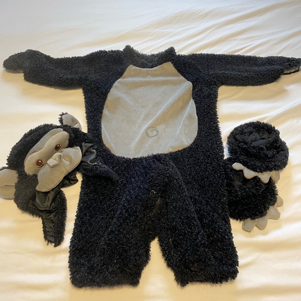 Infant gorilla costume size 12-18 months